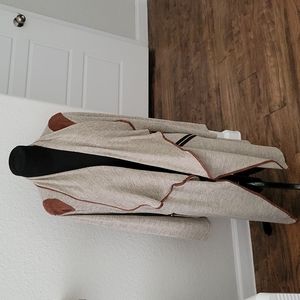 Ladies cardigan, sz XL, heathered khaki w/ brown faux suede trim